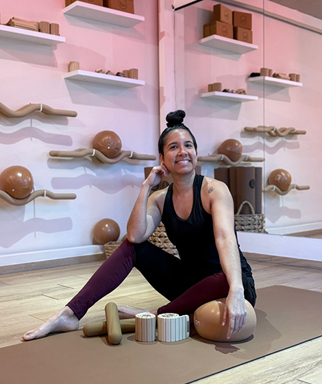 instructor hot pilates leongto