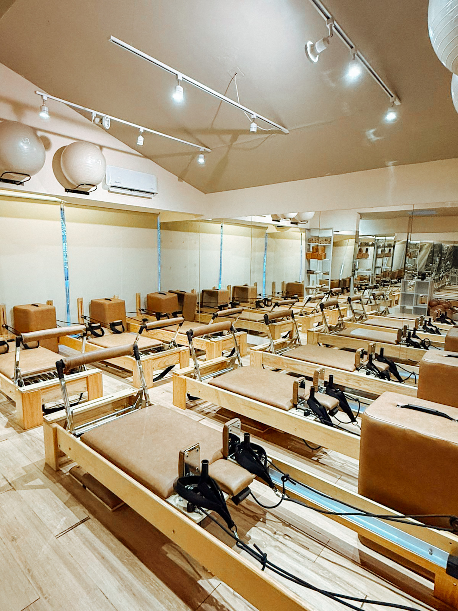 Kailani Studio 9861145a eec1 41e8 9363 f0a5d259cff4